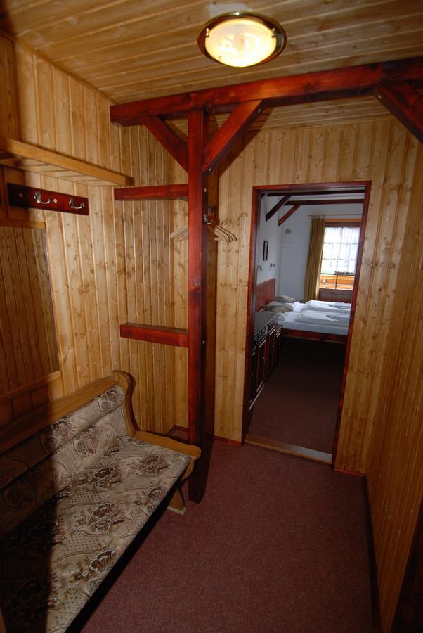 Desná Rodinny "Hotel U Mustku" מראה חיצוני תמונה