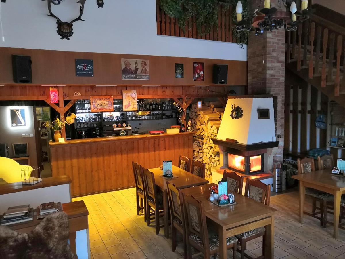 Desná Rodinny "Hotel U Mustku" מראה חיצוני תמונה